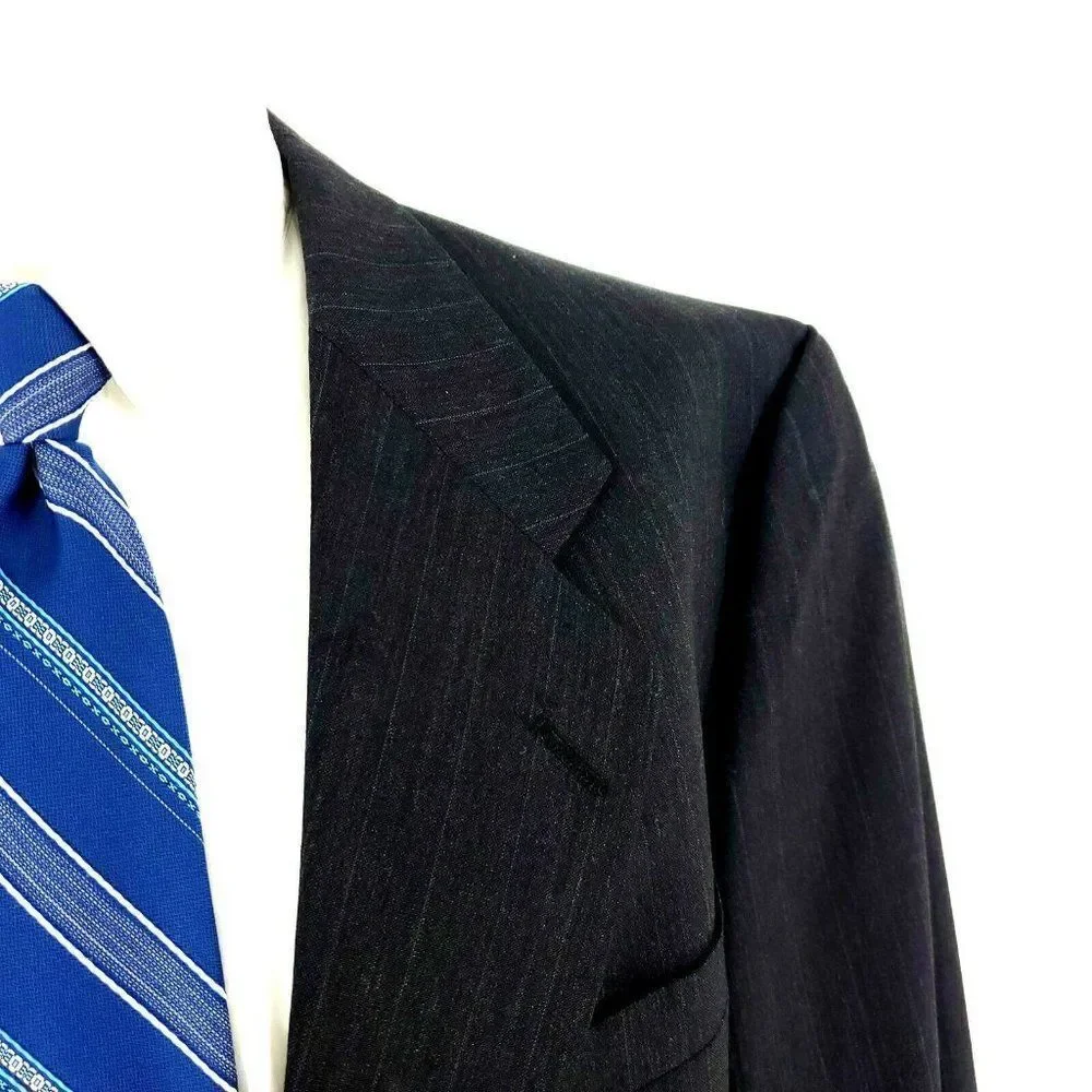 Hart Schaffner Marx Wool 2‎ Button 2 Piece Suit 44R Gray Striped 36/27 Pleated